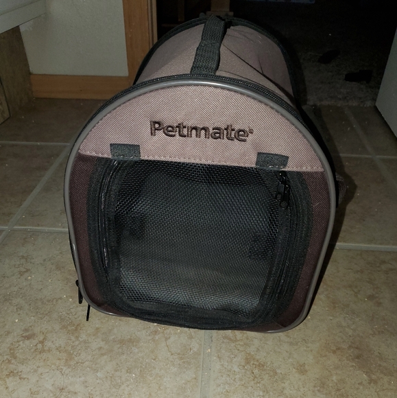 Small animal carrier - Picture 1 of 3